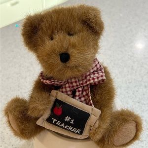 NWT - Miss Bea Wise 8.5 in. Boyds Bear